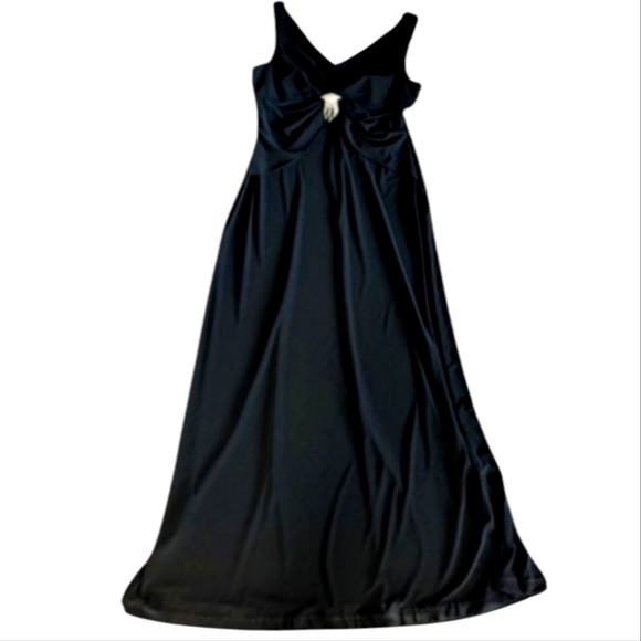 Cachet Dresses & Skirts - Cachet Gown Black Plunging v neck long Flowy evening gown rhinestone drop Sz 12